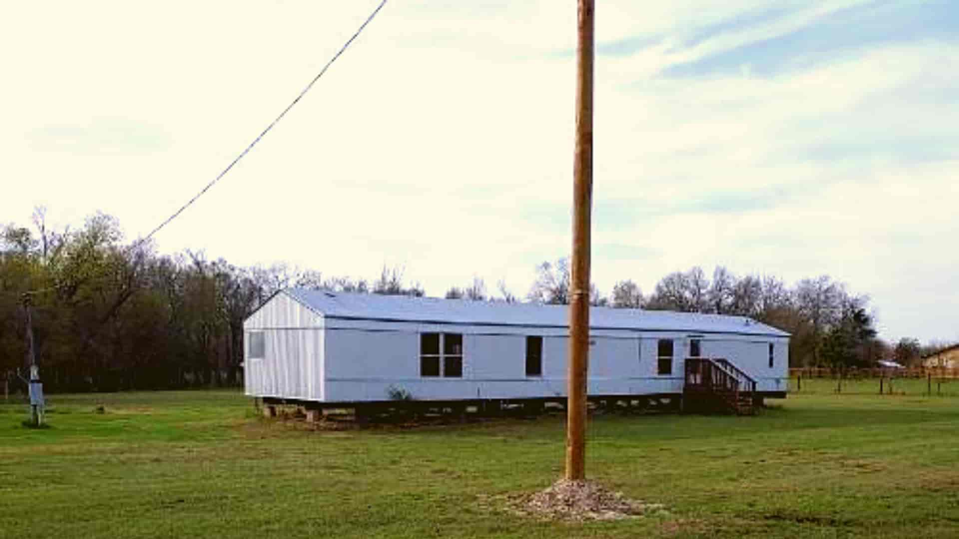 8 Used Mobile Homes For Sale That Must be Moved Updated (2024)